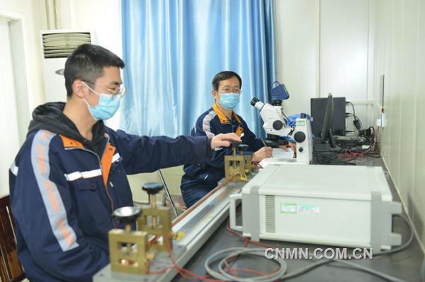 betway88坚持追踪最新手艺标准，，，注重科技引领企业生长。。克日，，，该公司变换授权申请的《金属质料电阻率丈量要领》，，，通过国家认证认可监视治理委员会最新要领标准授权使用。。至此，，，该公司已有170余项检测标准获得国家最新版本标准授权。。